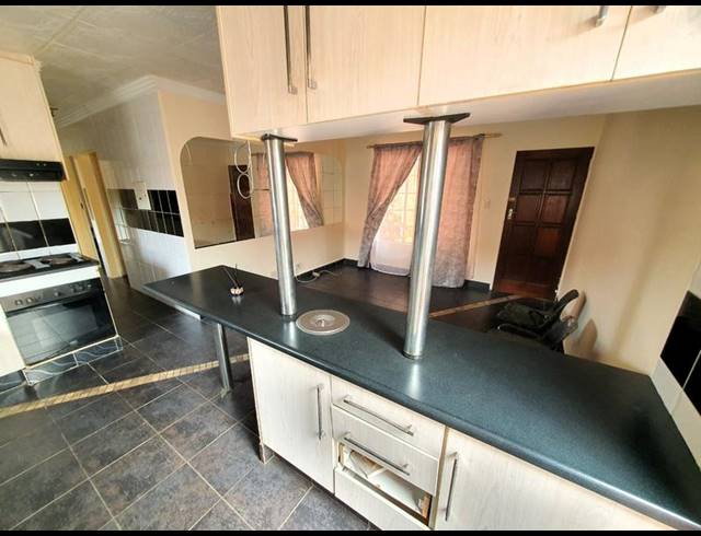 3 BEDROOM TOWNHOUSE FOR SALE IN HESTEAPARK